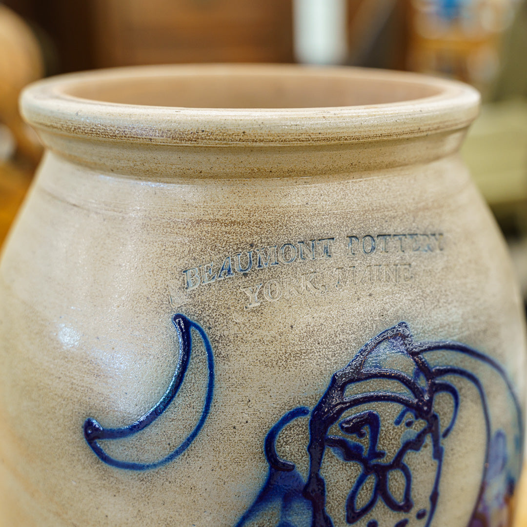 Beaumont Pottery Crock with Santa Rendering