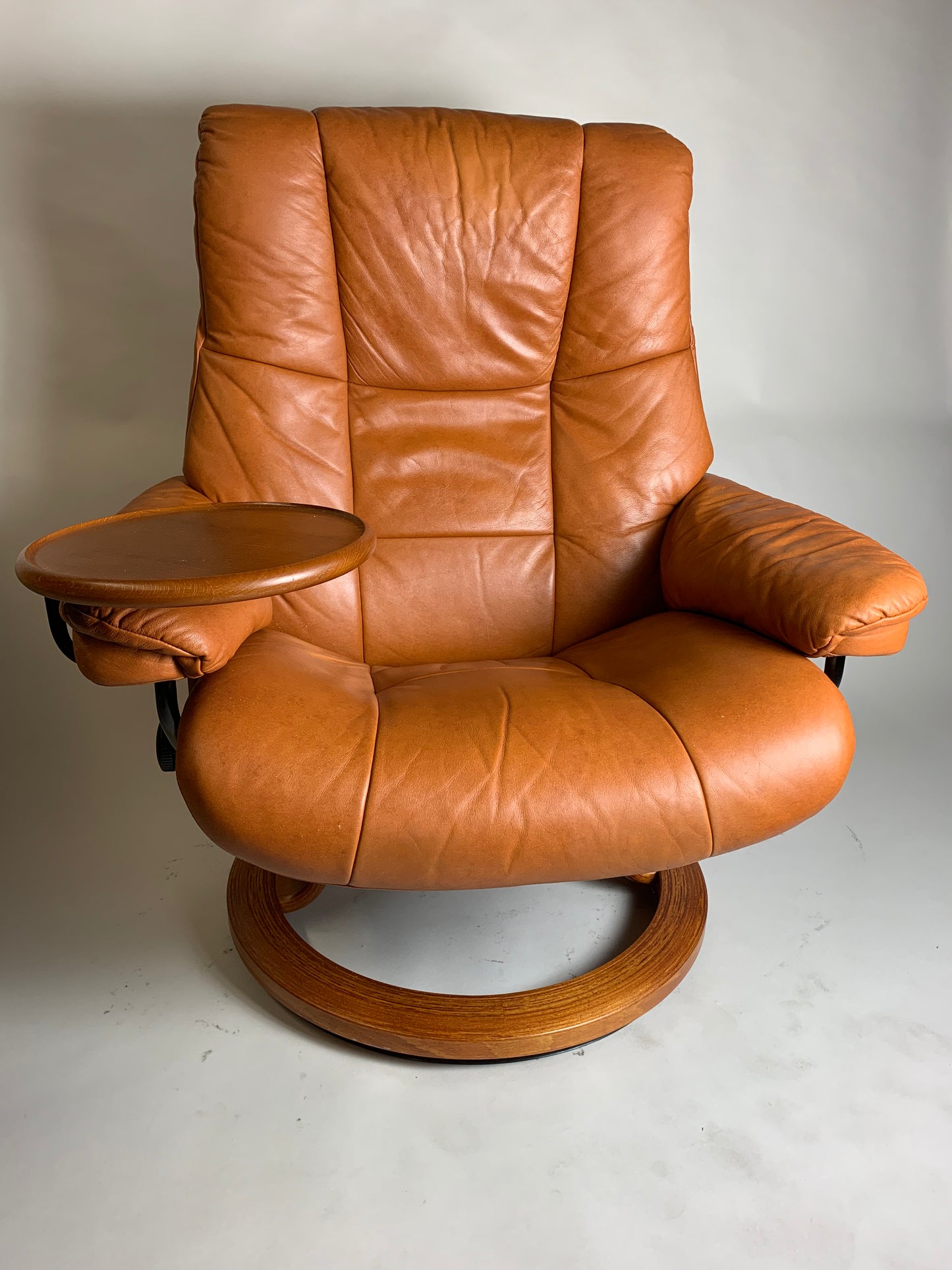 Stressless Paloma Leather Chair & Ottoman